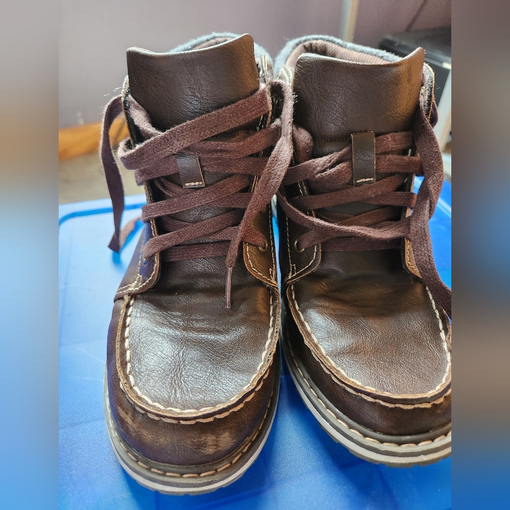 Boys Sonoma boots